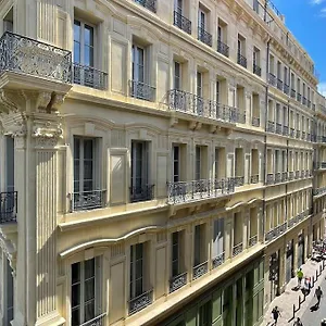 https://lafrenchcasa-noailles.fr-provencehotel.com