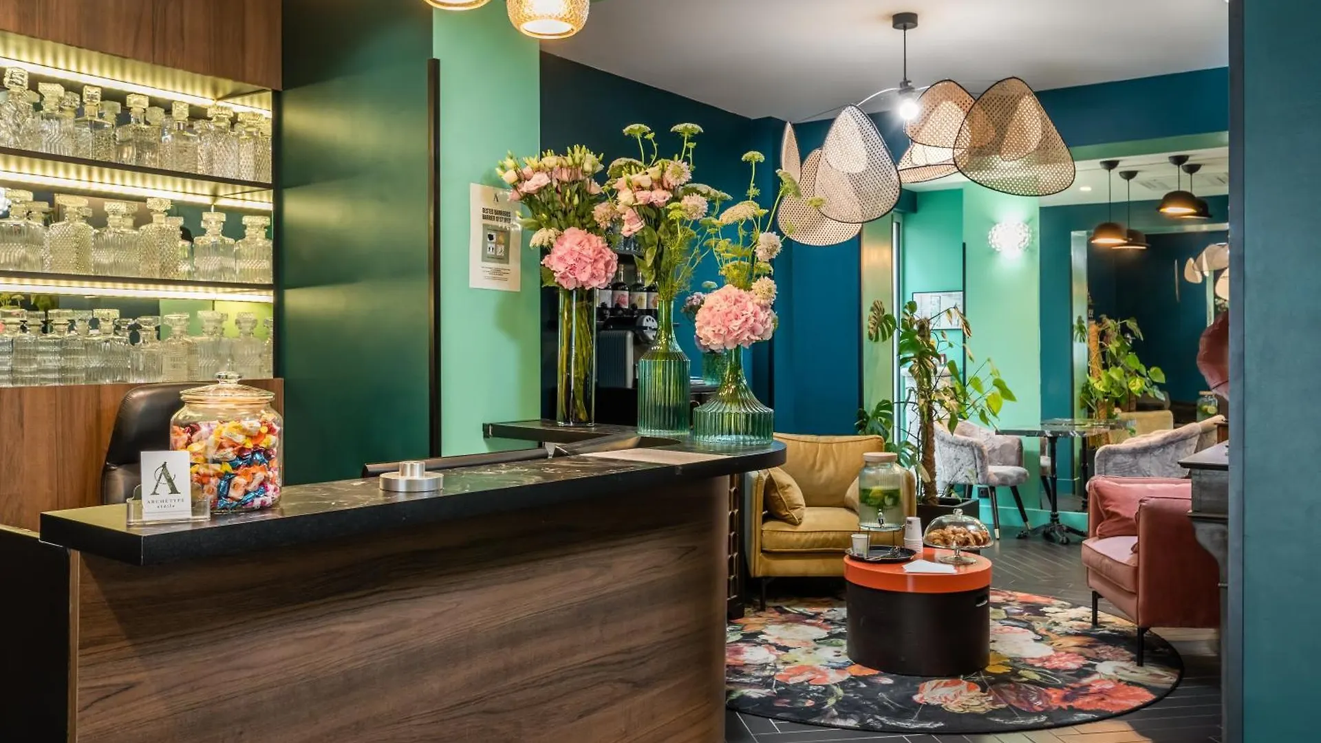 ***  Hotel Archetype Etoile Paris Fransa