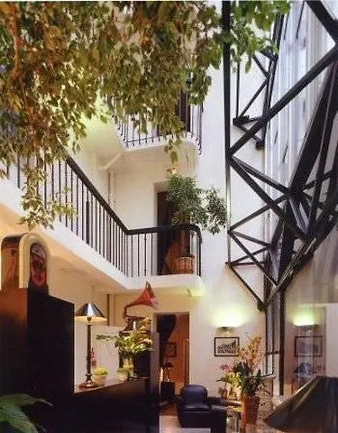 Hotel Archetype Etoile Paris Fransa